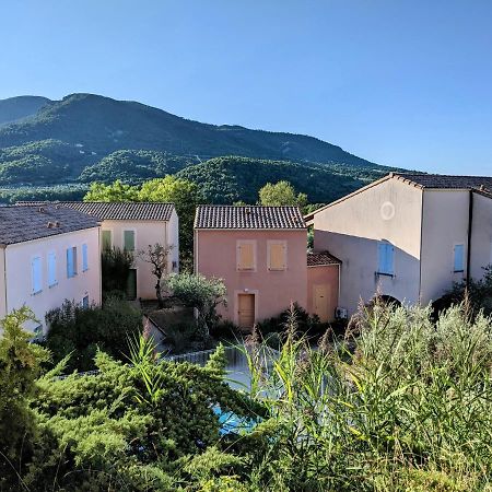 Maisonnette Dans Domaine Avec Piscine A Nyons, Pays Des Olives Exterior foto