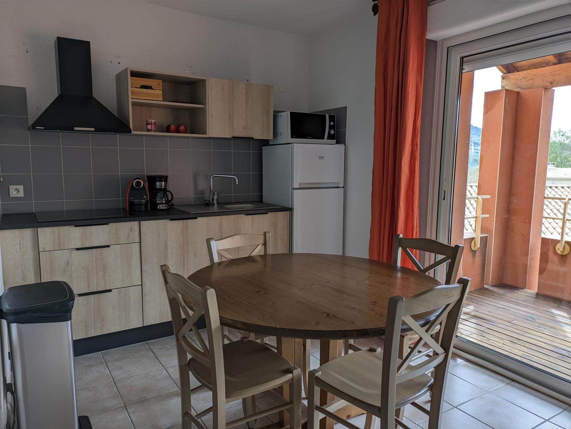 Maisonnette Dans Domaine Avec Piscine A Nyons, Pays Des Olives Exterior foto